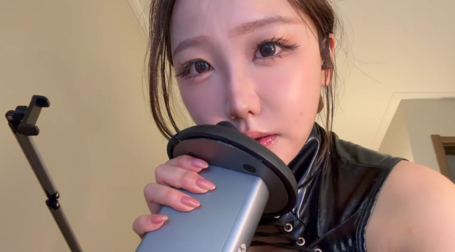 #酥酥学姐深夜突击查房督察姐姐-[26分钟]